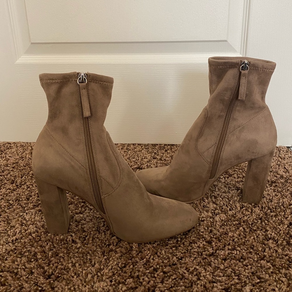STEVE MADDEN booties